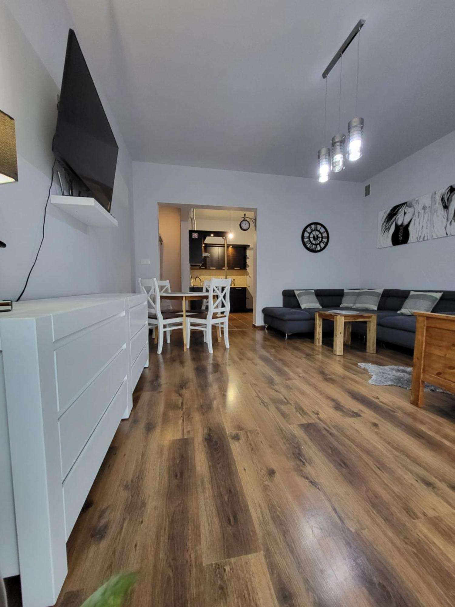 Podkowa Hotel Myślenice Eksteriør billede